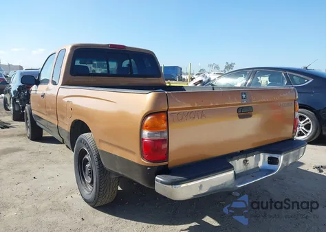 2001 Toyota Tacoma из США, поврежденный, VIN 5TEVL52N61Z726756